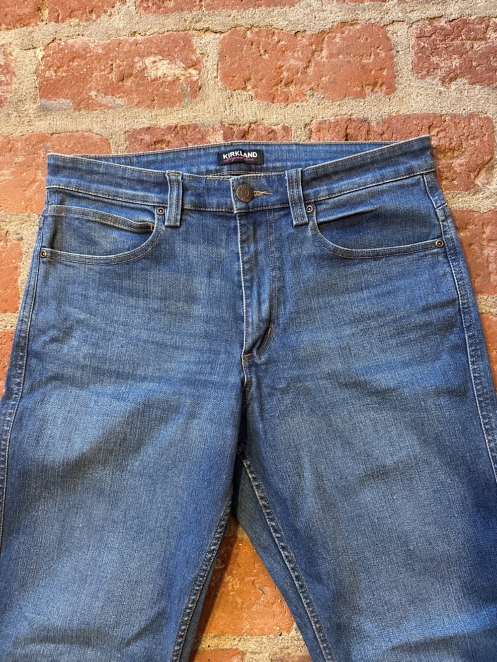 KIRKLAND Signature Men's Jeans 32x32 Heavyweight Stretch Denim Standard Fit - Picture 2 of 16